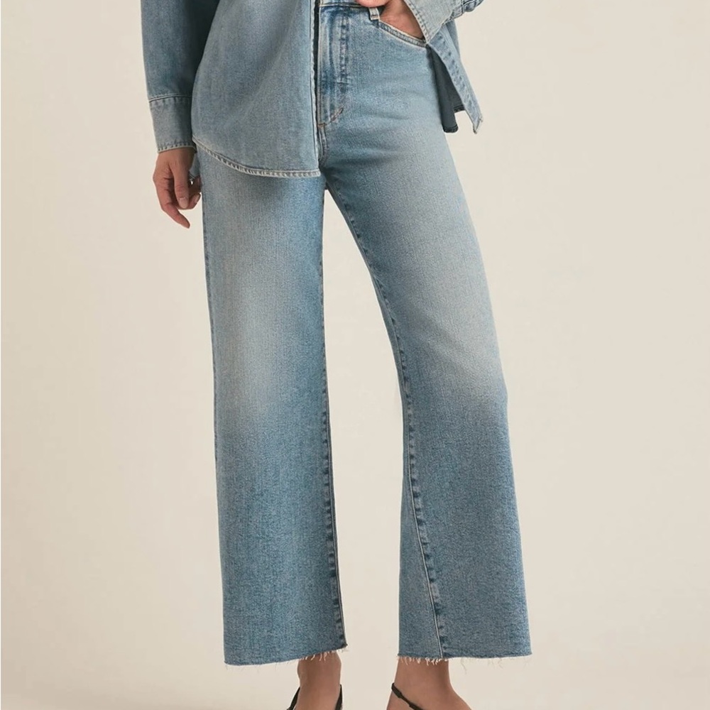 Favorite Daughter Light Blue Cropped Jeans - Picture 5 of 5